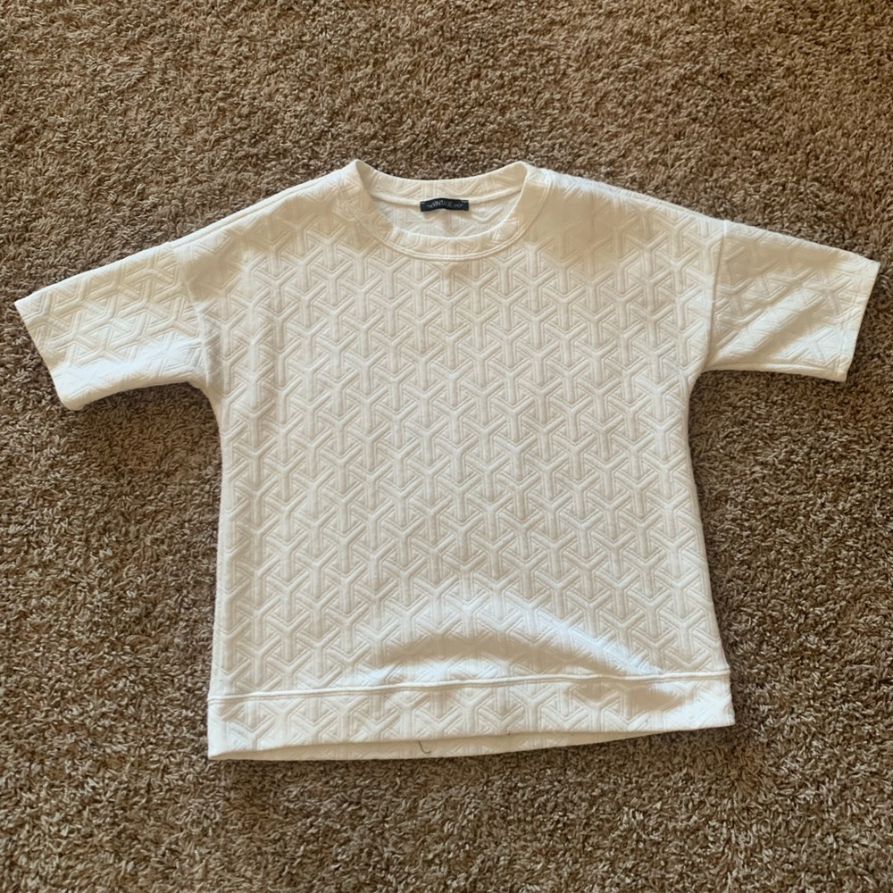 White short sleeve shirt small size